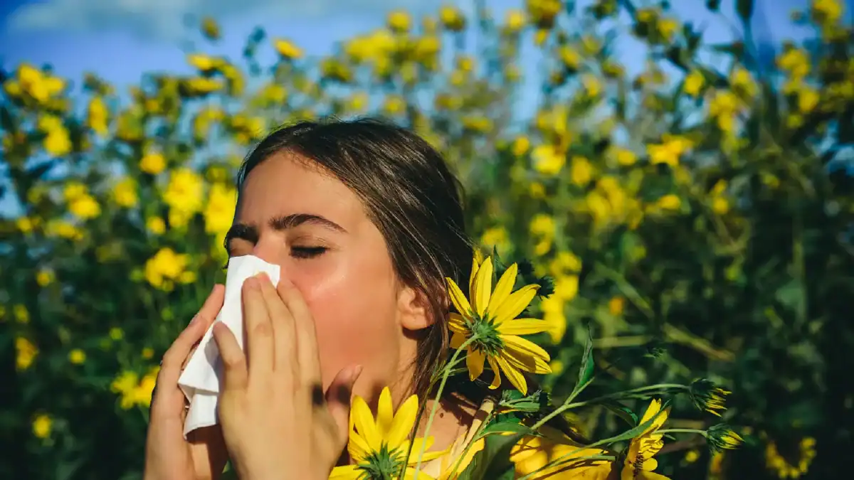 Cleaning Your Hearing Aids During Allergy Season